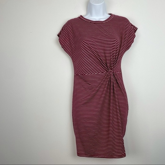 No Comment Woman’s Ruched Twist Waist Red Pink Striped Dress Size Medium - Picture 1 of 5